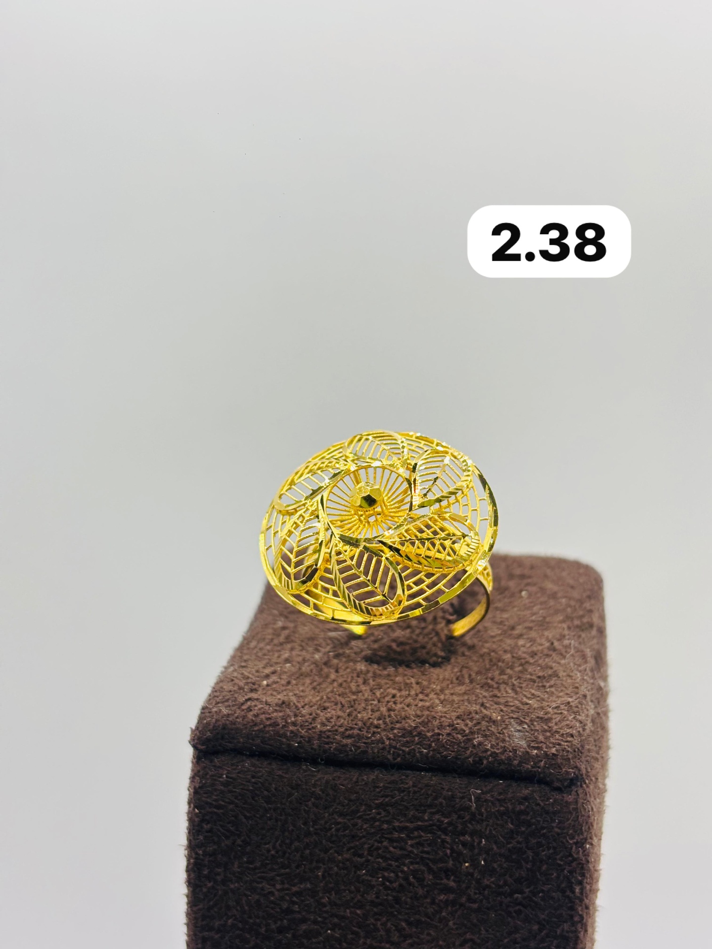 22K gold openwork floral cocktail ring with diamond-cut petals, 2.38 grams
